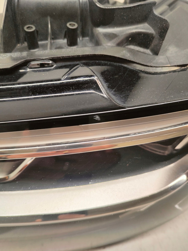 Frontscheinwerfer Audi A3 8V0941033E 90104566 Full LED Links Headlight