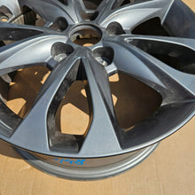 Load image into Gallery viewer, 1x Alufelge 16 Zoll 6.5&quot; 4x114.3 48ET Glanz Graphit 52910-2Y510 Hyundai Ix35