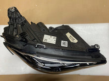 Laden Sie das Bild in den Galerie-Viewer, Frontscheinwerfer Mercedes-Benz W213 A2139067609 LED Rechts Headlight SCH9143910131cq