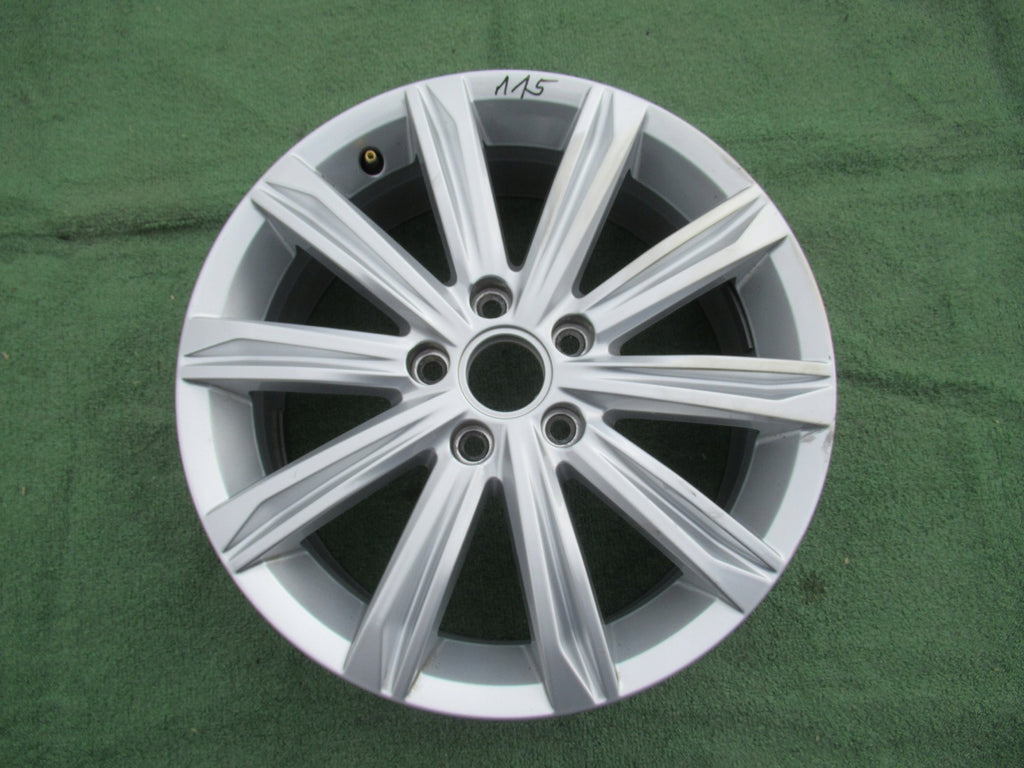 1x Alufelge 17 Zoll 6.5" 5x112 52ET Glanz Silber 5TA601025D VW Touran Golf