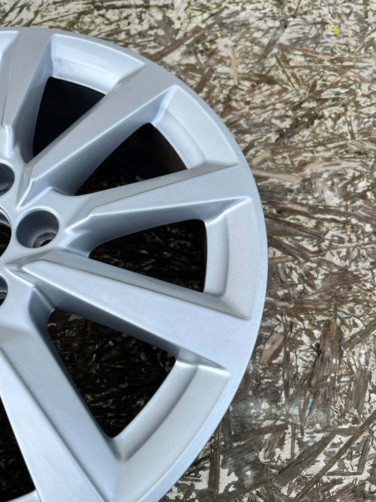 1x Alufelge 16 Zoll 6.5" 5x110 82A601025C Audi A1 Rim Wheel