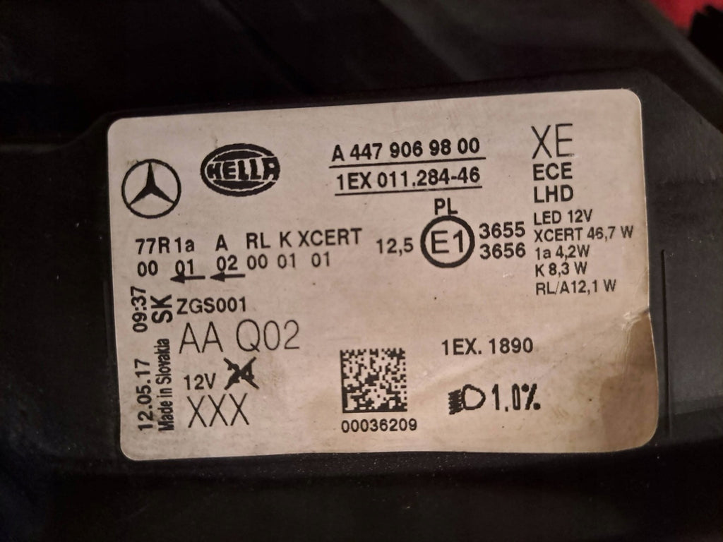 Frontscheinwerfer Mercedes-Benz Vito W447 A4479069800 1EX01128446 Rechts