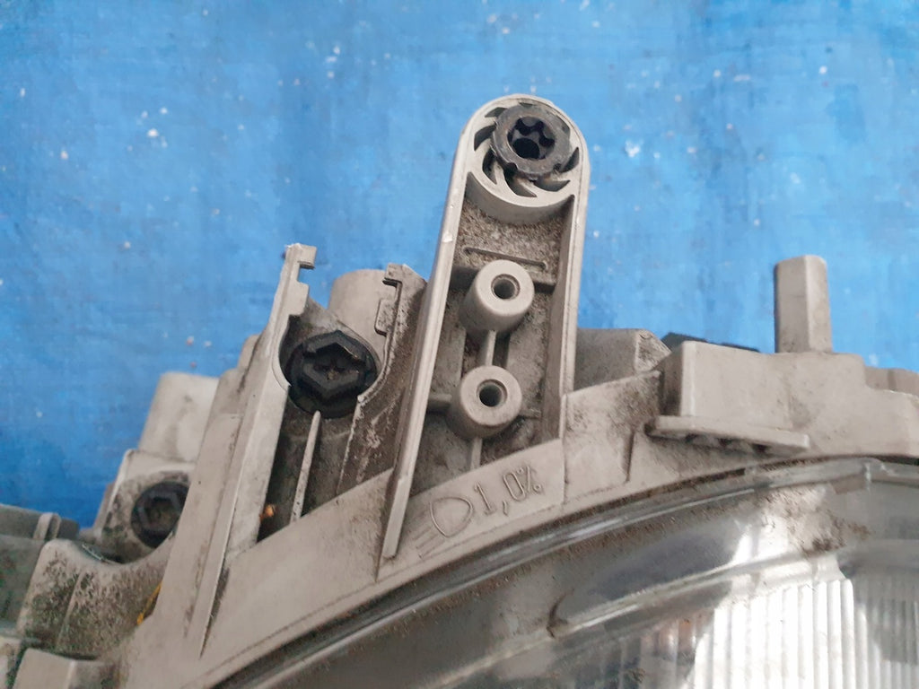 Frontscheinwerfer Mercedes-Benz W203 A2038203761 0301166275 Xenon Links SCH1049349707lj