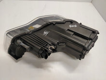 Laden Sie das Bild in den Galerie-Viewer, Frontscheinwerfer Audi A1 8X0941003 Ein Stück (Rechts oder Links) Headlight SCH6746931831xr