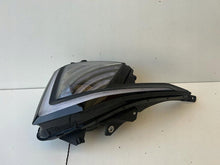 Load image into Gallery viewer, Frontscheinwerfer Kia Sportage V R292112020 92102R2100 LED Rechts Headlight SCH6666739744xu