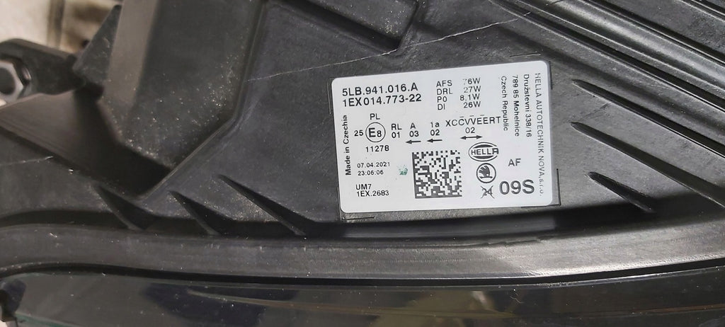 Frontscheinwerfer Skoda 5LB941016A Rechts Scheinwerfer Headlight