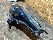 Load image into Gallery viewer, Frontscheinwerfer Mazda IV 4 Yaris S2601A036 Links Scheinwerfer Headlight SCH1846492082ua