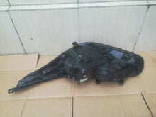 Laden Sie das Bild in den Galerie-Viewer, Frontscheinwerfer Kia Ceed 92102-A2350 LED Rechts Scheinwerfer Headlight