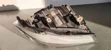 Laden Sie das Bild in den Galerie-Viewer, Frontscheinwerfer BMW 3 E91 E90 7202584 Xenon Rechts Scheinwerfer Headlight SCH4226651016ol