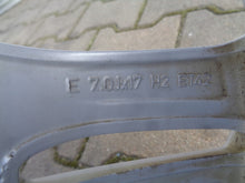 Laden Sie das Bild in den Galerie-Viewer, 1x Alufelge 17 Zoll 7.0" 5x112 42ET Silber 8W0601025 Audi C7 A4 B9 Rim Wheel FEL1471394081oi