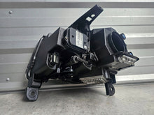 Laden Sie das Bild in den Galerie-Viewer, Frontscheinwerfer Jeep Grand Cherokee Wk2 68144708AF Rechts Headlight SCH8635722101mk