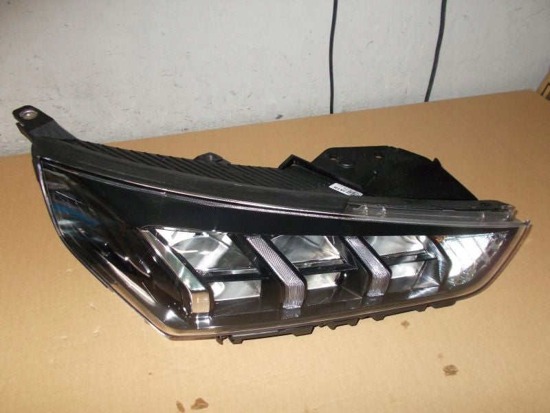 Frontscheinwerfer Hyundai Ioniq 7068746321 Rechts Scheinwerfer Headlight