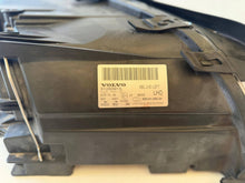 Laden Sie das Bild in den Galerie-Viewer, Frontscheinwerfer Volvo V70 S80 31283915 Xenon Links Scheinwerfer Headlight SCH6614662996cv
