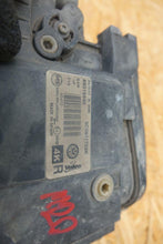 Laden Sie das Bild in den Galerie-Viewer, Frontscheinwerfer VW Passat 3C0941753 Ein Satz Scheinwerfer Headlight SCH8939902362tl