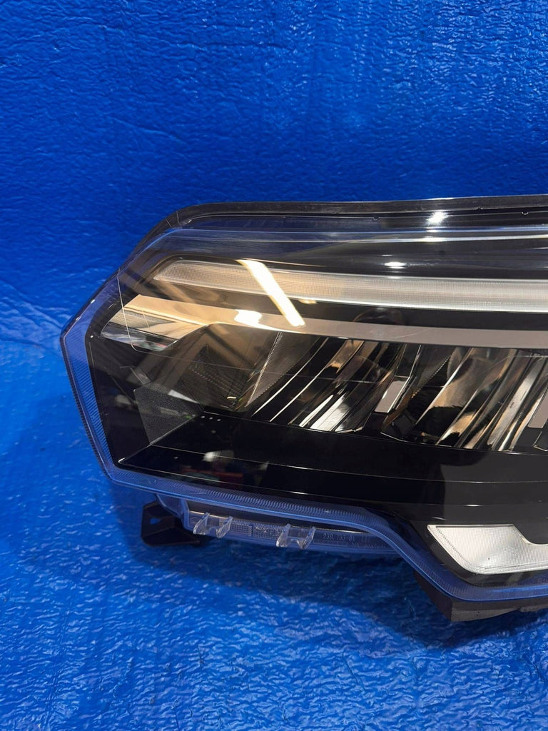 Frontscheinwerfer Renault Trafic 260601790R Full LED Links Headlight SCH6105844002ar