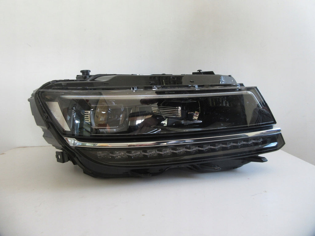 Frontscheinwerfer VW Tiguan 5NB941082A LED Rechts Scheinwerfer Headlight