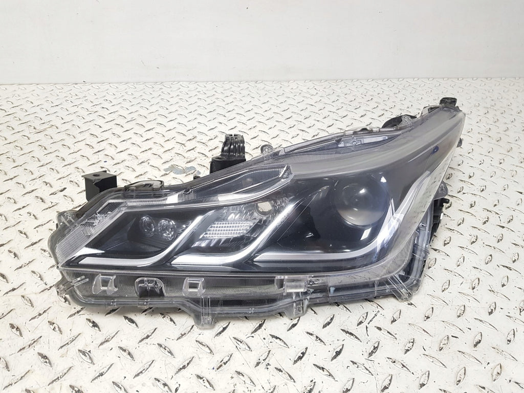 Frontscheinwerfer Toyota Corolla 81150-02T31 Ein Stück (Rechts oder Links) SCH8723019837gm