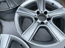 Load image into Gallery viewer, 4x Alufelge 17 Zoll 8.5" 5x112 58ET Glanz Silber A2044012802 Mercedes-Benz FEL9062841346jh