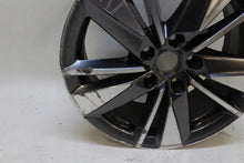 Laden Sie das Bild in den Galerie-Viewer, 1x Alufelge 17 Zoll 7.0&quot; 5x112 45ET Matt 57A601025AA Skoda Karoq Rim Wheel