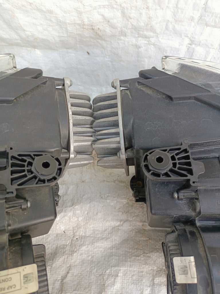 Frontscheinwerfer Seat Ateca 576941007F 6F1941007E LED Rechts oder Links