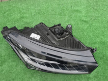 Laden Sie das Bild in den Galerie-Viewer, Frontscheinwerfer Skoda Enyaq 5LB941016A Rechts Scheinwerfer Headlight SCH9166647969wu