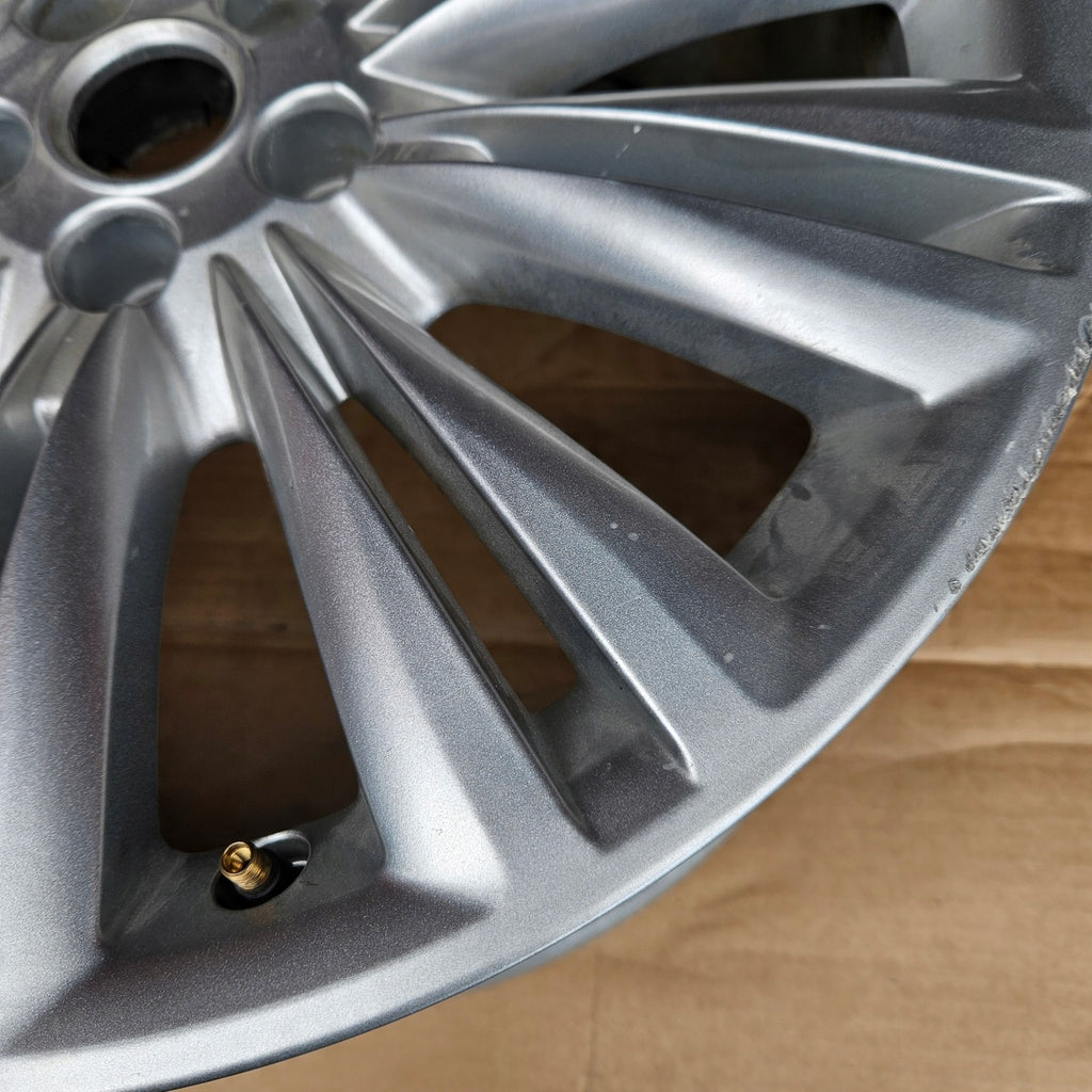 1x Alufelge 19 Zoll 9.5" 5x108 51ET Glanz Silber 8W83- Jaguar Xj Xf Rim Wheel