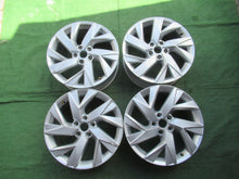 Load image into Gallery viewer, 4x Alufelge 18 Zoll 7.0" 5x112 43ET Glanz Silber 5NA601025 VW Tiguan Rim Wheel FEL5497389489ku