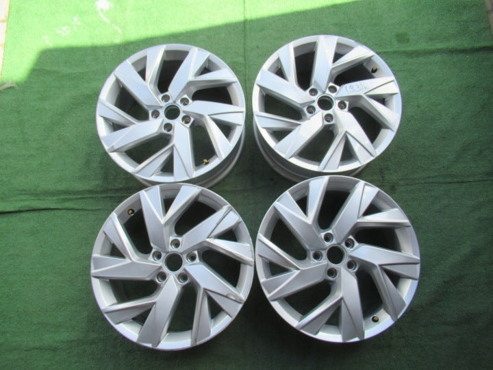 4x Alufelge 18 Zoll 7.0" 5x112 43ET Glanz Silber 5NA601025 VW Tiguan Rim Wheel FEL5497389489ku