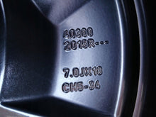 Laden Sie das Bild in den Galerie-Viewer, 1x Alufelge 18 Zoll 7.0" 5x114.3 34ET Glanz Schwarz 403002015R Dacia Duster FEL2910661452ha