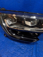 Laden Sie das Bild in den Galerie-Viewer, Frontscheinwerfer Renault Megane IV 260106126R Full LED Rechts oder Links SCH6083439926aa