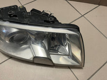 Load image into Gallery viewer, Frontscheinwerfer Skoda Superb I Xenon Rechts Scheinwerfer Headlight SCH1100905755ol
