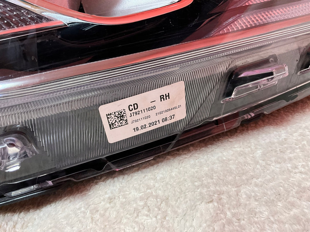 Frontscheinwerfer Kia Ceed 92102J7100 Rechts Scheinwerfer Headlight