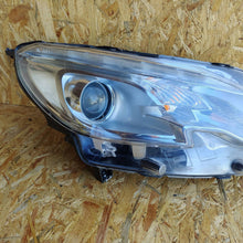 Laden Sie das Bild in den Galerie-Viewer, Frontscheinwerfer Peugeot 2008 I 9677810280 Rechts Scheinwerfer Headlight SCH4171169940sp