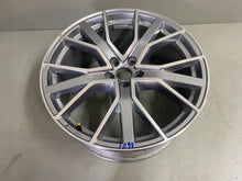 Load image into Gallery viewer, 1x Alufelge 21 Zoll 9.5&quot; 5x112 36ET Glanz Silber 4KE601025C Audi E-Tron Mg