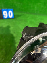 Laden Sie das Bild in den Galerie-Viewer, Frontscheinwerfer Citroën C3 III 9820059280 Links Scheinwerfer Headlight