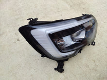 Laden Sie das Bild in den Galerie-Viewer, Frontscheinwerfer Renault Master III 260105567R Rechts Scheinwerfer Headlight SCH4635318680ul