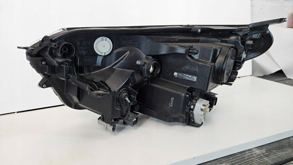 Frontscheinwerfer Toyota Rav 4 Rechts Scheinwerfer Headlight SCH9276733610xv