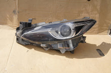 Load image into Gallery viewer, Frontscheinwerfer Mazda 3 BHN351040 Xenon Links Scheinwerfer Headlight