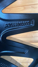 Laden Sie das Bild in den Galerie-Viewer, 1x Alufelge 21 Zoll 9.5&quot; 5x112 51ET A2144010800 Mercedes-Benz Amg Rim Wheel