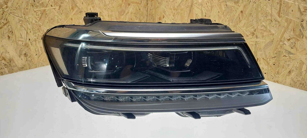 Frontscheinwerfer VW Tiguan 5NB941082A Rechts Scheinwerfer Headlight SCH9154096637mr