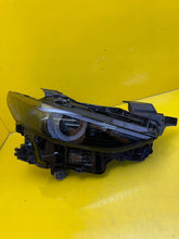 Laden Sie das Bild in den Galerie-Viewer, Frontscheinwerfer Mazda 3 Bp LED Rechts Scheinwerfer Headlight SCH9763047520qq