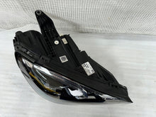 Laden Sie das Bild in den Galerie-Viewer, Frontscheinwerfer Mercedes-Benz Gle A1679065806 Rechts Scheinwerfer Headlight