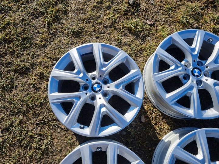 4x Alufelge 17 Zoll 6.5" 5x112 39ET 6856076 BMW X1 F48 Rim Wheel FEL6503769241ap