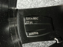 Load image into Gallery viewer, 1x Alufelge 18 Zoll 3V0601025 Skoda Superb Iii Rim Wheel FEL7707090695vh