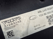 Laden Sie das Bild in den Galerie-Viewer, Frontscheinwerfer Volvo V40 31283333 Xenon Rechts Scheinwerfer Headlight SCH1368013620ft