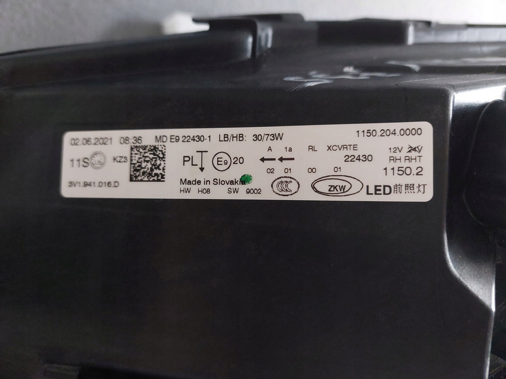 Frontscheinwerfer Skoda Superb III 3V1941016D LED Rechts Scheinwerfer Headlight