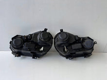 Load image into Gallery viewer, Frontscheinwerfer VW Polo IV 6Q1941008M 6Q1941007M Ein Stück (Rechts oder Links)