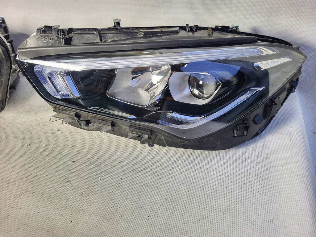 Frontscheinwerfer Mercedes-Benz Cla A1189068300 A1189068400 Ein Satz Headlight SCH2992526744rl