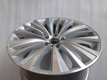 Load image into Gallery viewer, 1x Alufelge 19 Zoll 9.5" 5x120 39ET Glanz Silber BMW 7 F01 Rim Wheel FEL2877496811vw