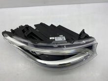 Laden Sie das Bild in den Galerie-Viewer, Frontscheinwerfer Mercedes-Benz Sprinter A9109069100 LED Rechts Headlight SCH3089021881lb